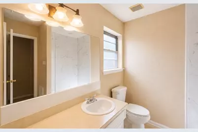 10358 Sageplum Drive, Houston, TX 77089 - Photo 11