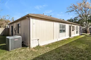 7406 San Simeon Dr, Houston, TX 77083 - Photo 17