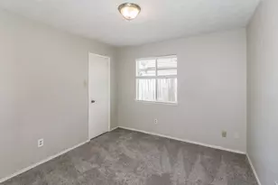 7406 San Simeon Dr, Houston, TX 77083 - Photo 13