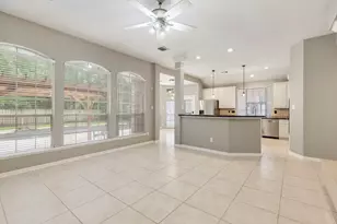 27 Stargazer Pl, The Woodlands, TX 77381 - Photo 13