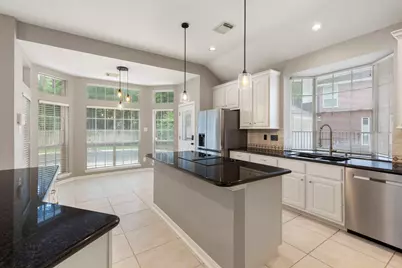 27 Stargazer Place, The Woodlands, TX 77381 - Photo 15