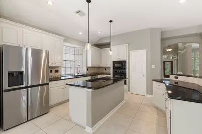 27 Stargazer Place, The Woodlands, TX 77381 - Photo 17