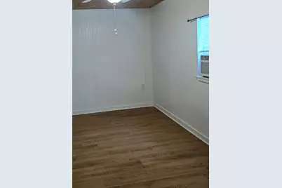 369 E Chestnut Street, Winnie, TX 77665 - Photo 9