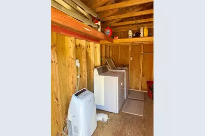 369 E Chestnut Street, Winnie, TX 77665 - Photo 19
