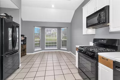 4910 Pleasure Lake Drive, Willis, TX 77318 - Photo 15