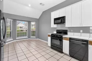 4910 Pleasure Lake Dr, Willis, TX 77318 - Photo 15