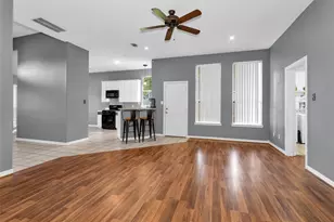 4910 Pleasure Lake Dr, Willis, TX 77318 - Photo 9