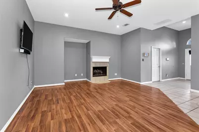 4910 Pleasure Lake Drive, Willis, TX 77318 - Photo 7
