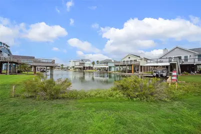 1302 & 1306 Maui Drive, Tiki Island, TX 77554 - Photo 13