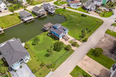 1302 & 1306 Maui Drive, Tiki Island, TX 77554 - Photo 7