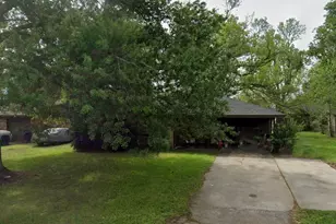 2807 Dowling St, West Orange, TX 77630 - Photo 3