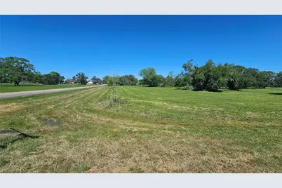 1601 Old Henry Court, Angleton, TX 77515 - Photo 7