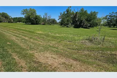 1601 Old Henry Court, Angleton, TX 77515 - Photo 19