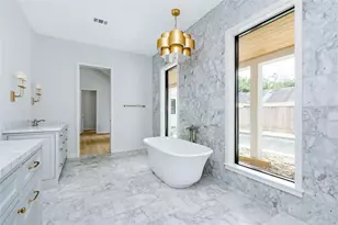 822 W 31st St, Houston, TX 77018 - Photo 15