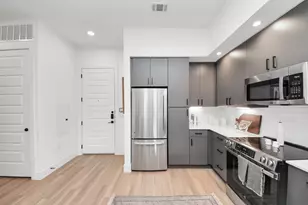 15635 Memorial Dr, Houston, TX 77079 - Photo 7