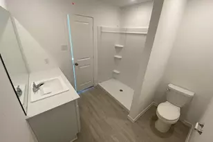 2604 Patriot Run, Bay City, TX 77414 - Photo 13