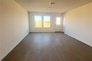 12526 Mountain Daisy Rd, Houston, TX 77038 - Photo 7