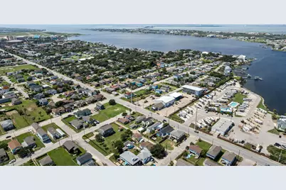 2023 1/2 Hollywood Avenue, Galveston, TX 77551 - Photo 47