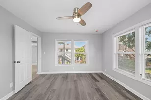 2023 1/2 Hollywood Ave, Galveston, TX 77551 - Photo 23