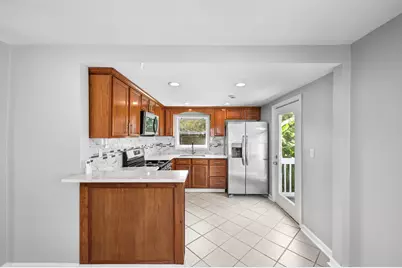 2023 1/2 Hollywood Avenue, Galveston, TX 77551 - Photo 13