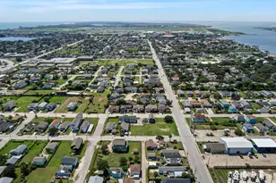 2023 1/2 Hollywood Ave, Galveston, TX 77551 - Photo 41