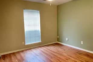 128 Houston St, Angleton, TX 77515 - Photo 15