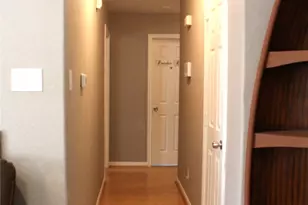 1709 Woodway Cir, Dickinson, TX 77539 - Photo 9