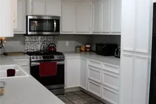 1709 Woodway Cir, Dickinson, TX 77539 - Photo 3