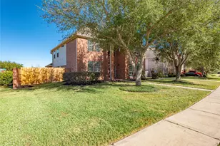 216 Willow Pointe Dr, League City, TX 77573 - Photo 3