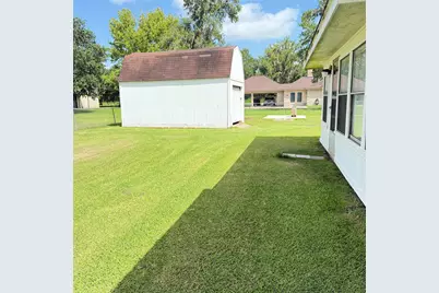 1410 S Dance Drive, West Columbia, TX 77486 - Photo 9