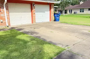 1410 S Dance Dr, West Columbia, TX 77486 - Photo 7