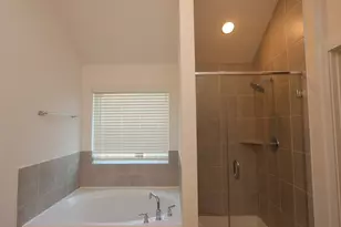 21423 Villa Spruce Ln, Tomball, TX 77447 - Photo 9