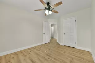 839 Quiet Spring Ln, Houston, TX 77062 - Photo 21