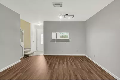 14333 Memorial Drive #99, Houston, TX 77079 - Photo 11
