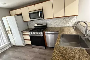 2810 Grants Lake Blvd, Sugar Land, TX 77479 - Photo 9