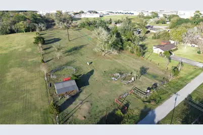 1006 Sinclair Street, West Columbia, TX 77486 - Photo 7