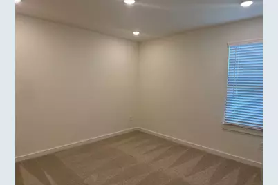 3134 Emerald Hill Dr, Angleton, TX 77515 - Photo 5