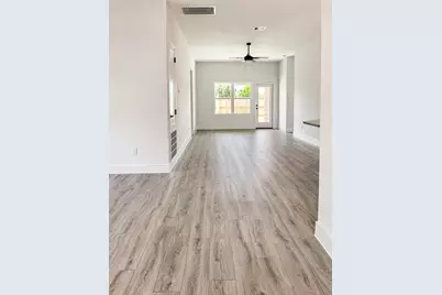 13914 Seneca Lake Drive, Texas City, TX 77568 - Photo 5