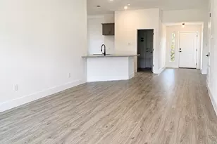 13914 Seneca Lk Dr, Texas City, TX 77568 - Photo 9
