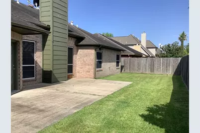 1601 Oak Place Court, Pearland, TX 77581 - Photo 21