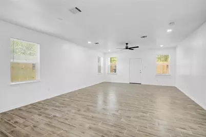 9932 Fillmore Street, Houston, TX 77029 - Photo 7