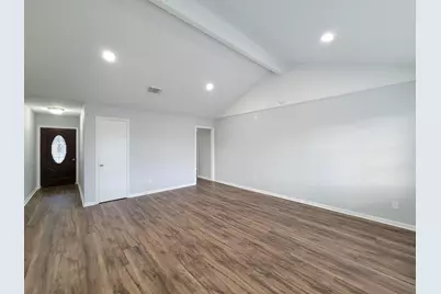 2024 Stonesthrow Drive, Bay City, TX 77414 - Photo 5