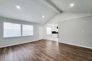 2024 Stones throw Dr, Bay City, TX 77414 - Photo 7