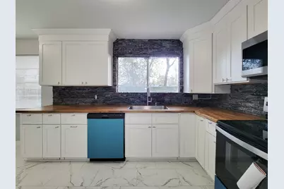 2024 Stonesthrow Drive, Bay City, TX 77414 - Photo 13