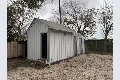 702 Westshire Drive, Houston, TX 77013 - Photo 15