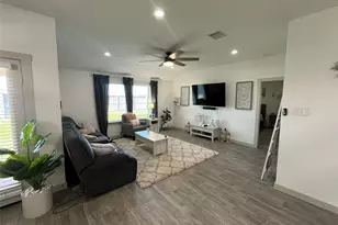 827 Teal Moon Dr, Rosharon, TX 77583 - Photo 7