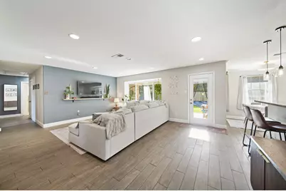 5919 Lattimer Drive, Houston, TX 77035 - Photo 11