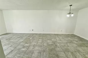 2830 S Bartell Dr, Houston, TX 77054 - Photo 3