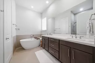 1902 Hollister Spruce Ln, Houston, TX 77080 - Photo 25
