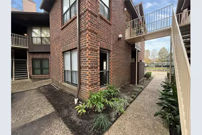 3100 Walnut Bend Lane #223, Houston, TX 77042 - Photo 1